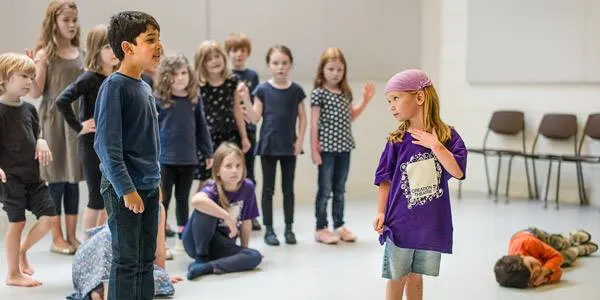 Çocuk ve Bebeklerin Cast Ajanslarında Yer Alması Mümkün mü?