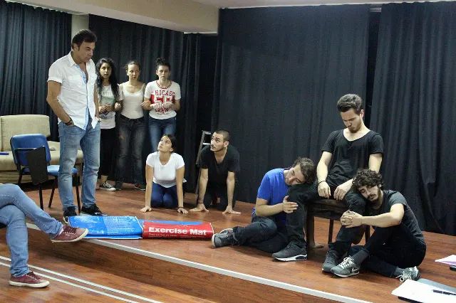 Prodüksiyon Şirketleri Oyuncu Adaylarına Nasıl Ulaşır?